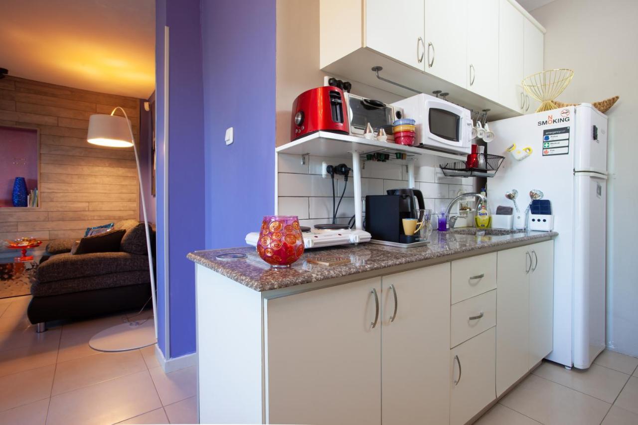 Chrysler Apartment *