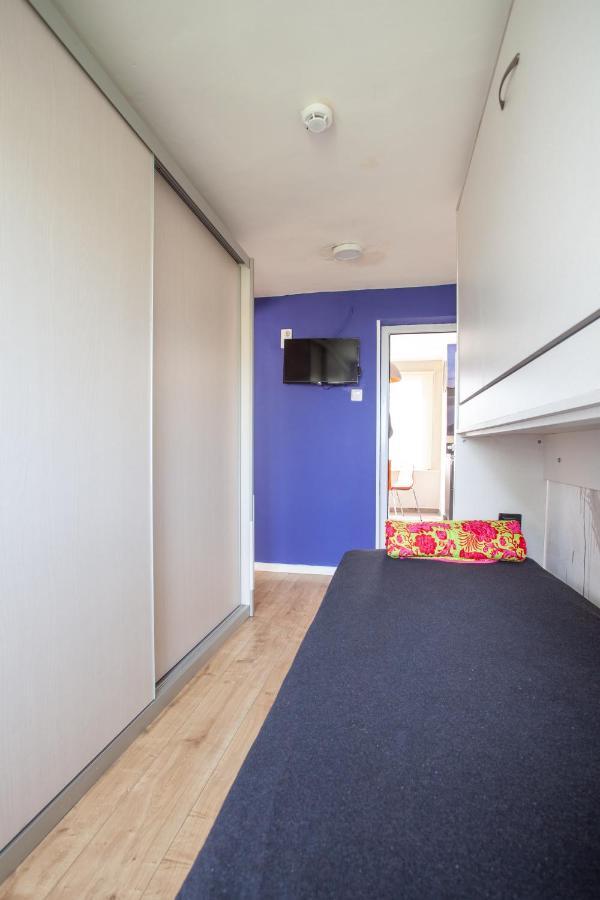 Chrysler Apartment Ganne Tiqwa